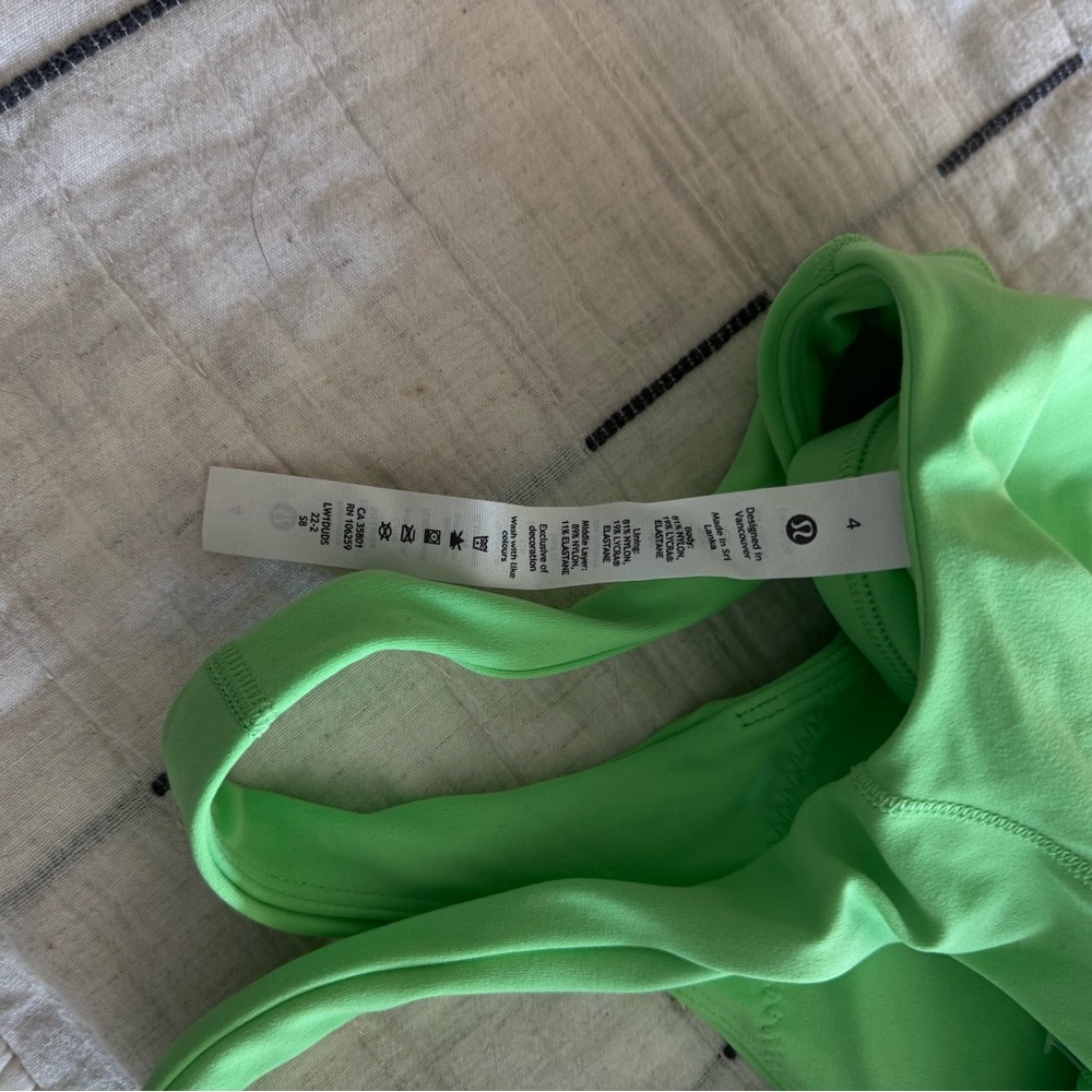 NWT Lululemon align Vibrant‎ Green Tank Top - Picture 4 of 4
